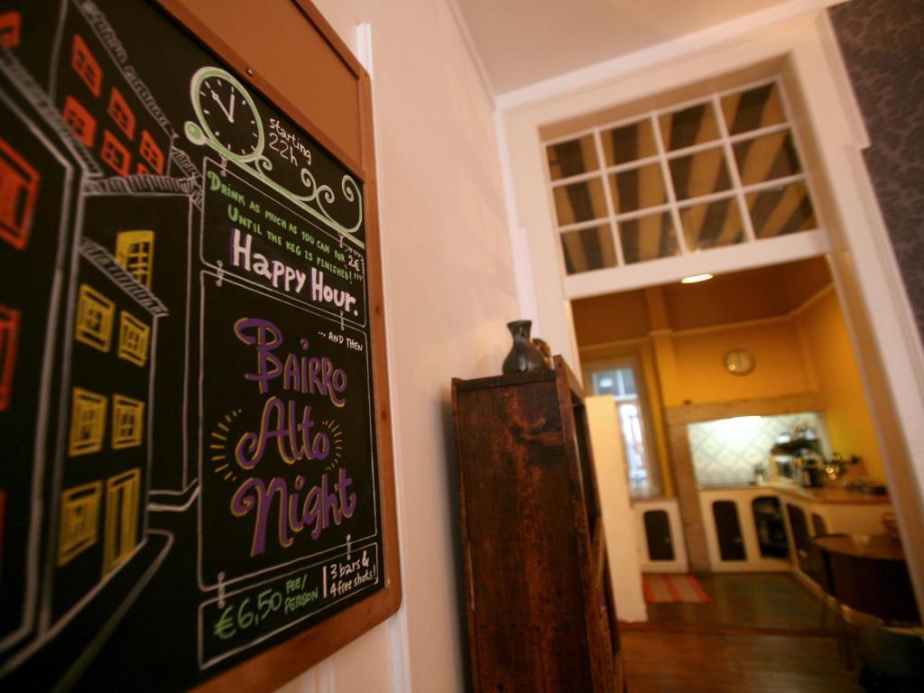 Travellers House - Hostel ลิสบอน ภายนอก รูปภาพ